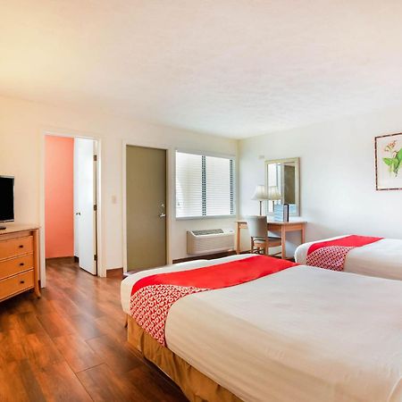 Oyo Waterfront Hotel- Cape Coral Fort Myers, Fl Exterior photo