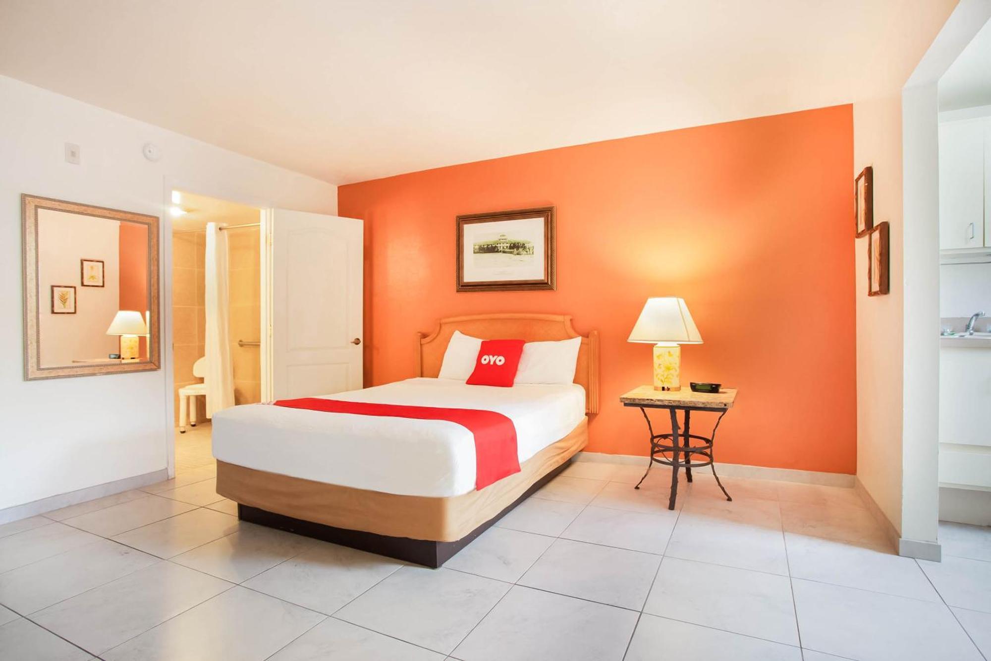 Oyo Waterfront Hotel- Cape Coral Fort Myers, Fl Exterior photo